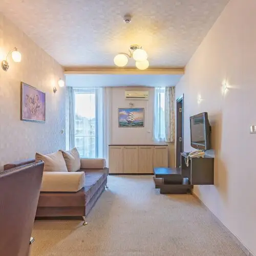 Настаняване