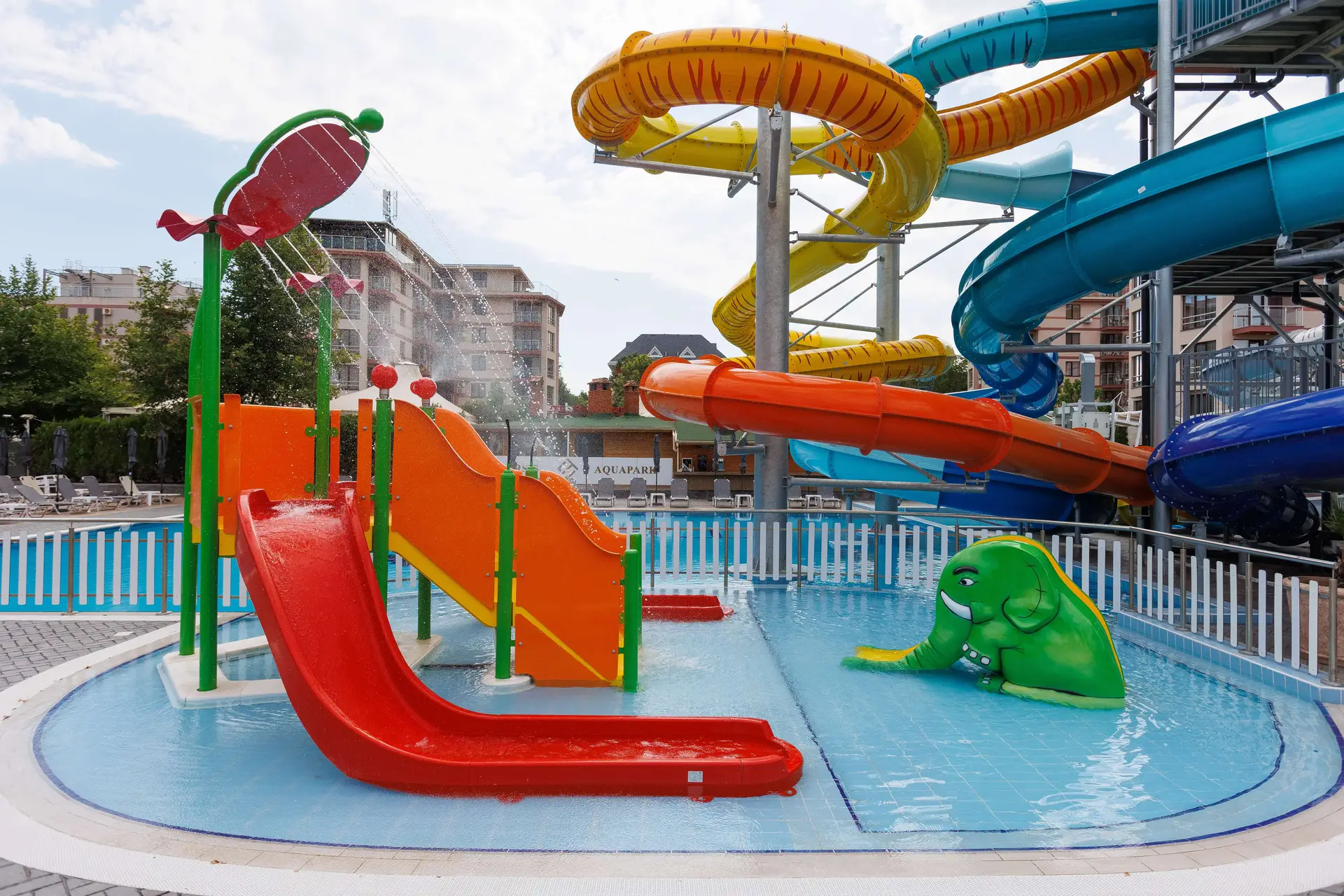 Съоръжения за водни игри